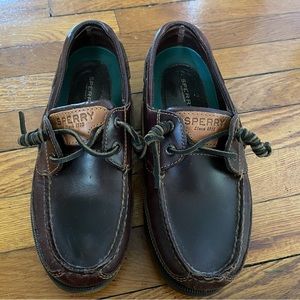 Sperry leather boat loafers moccasin shoes Men’s 8 Ladies 10